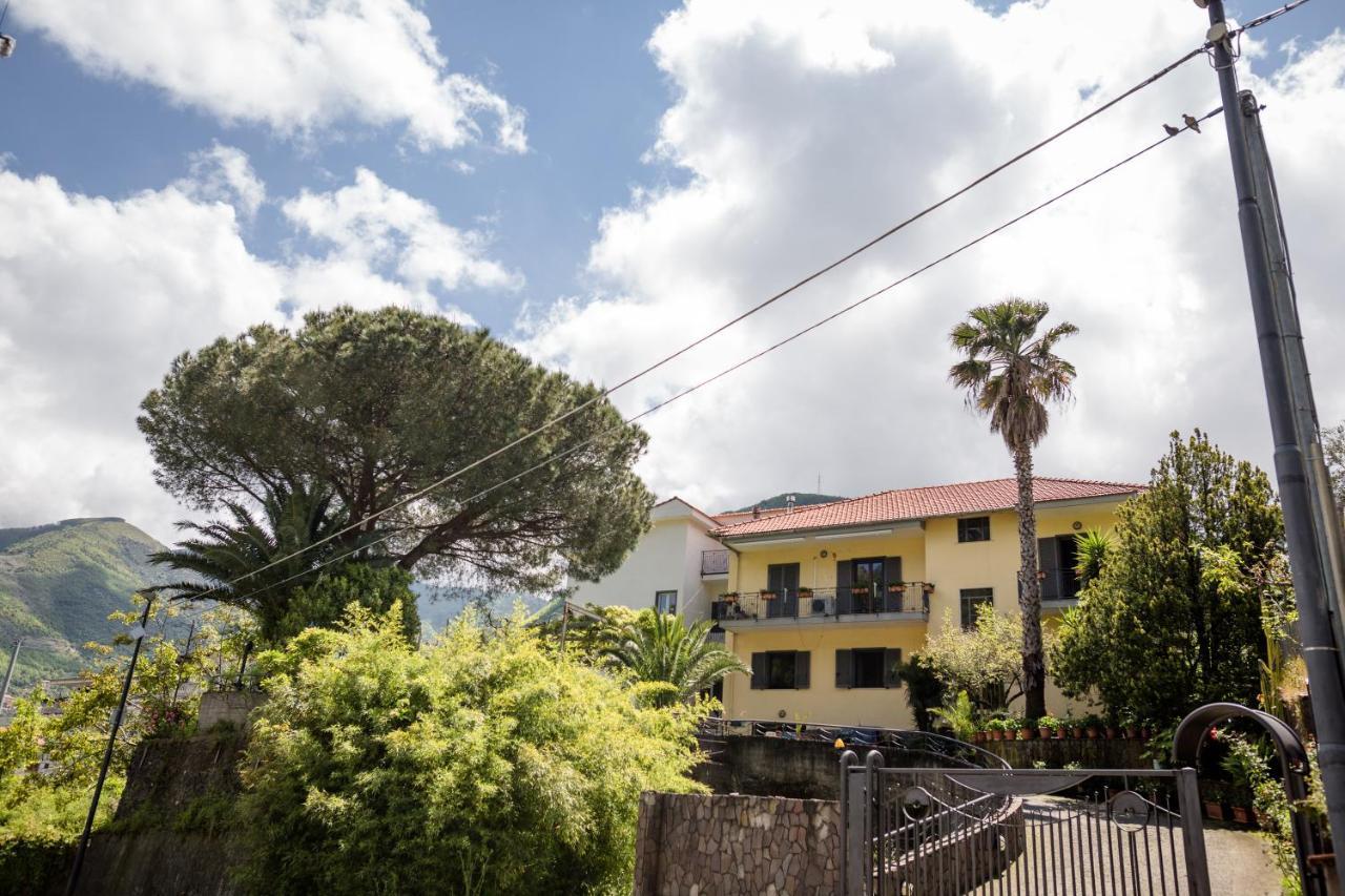 Bed and Breakfast Il Giardino Pimonte Exterior foto